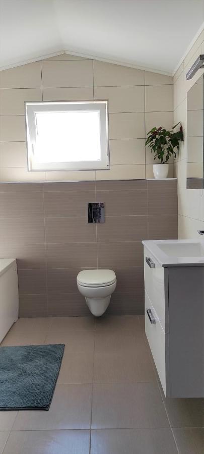Lux Apartments Vodice Buitenkant foto