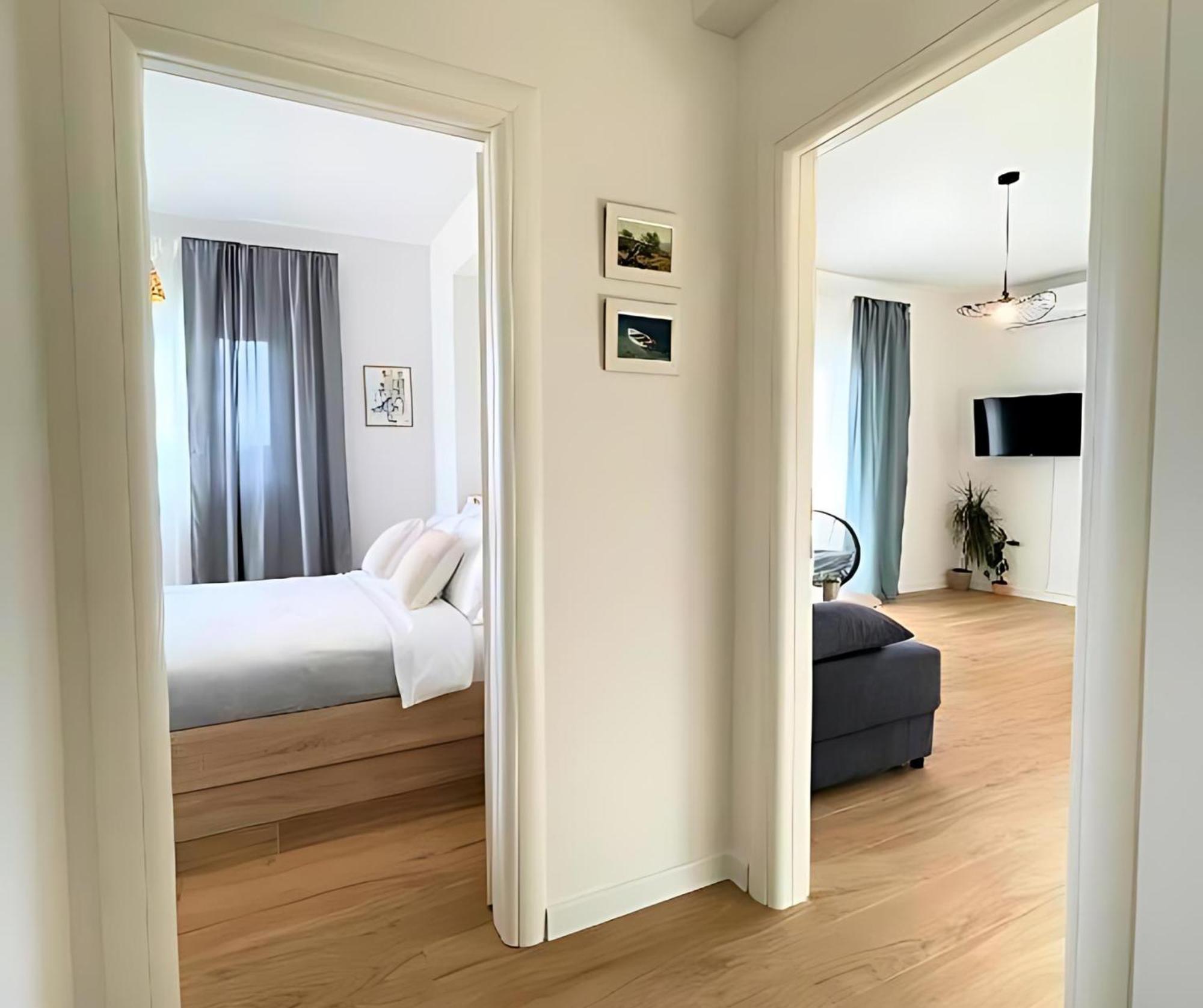 Lux Apartments Vodice Buitenkant foto